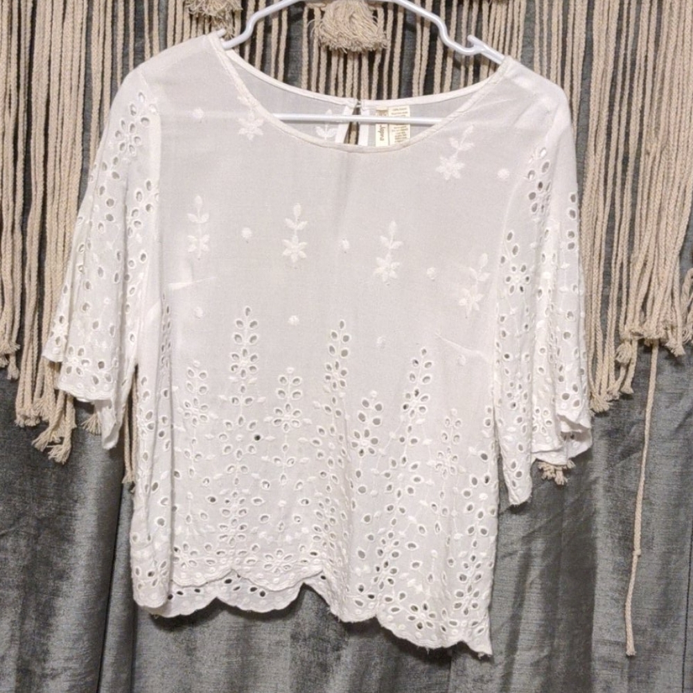 Medium Japna White Top